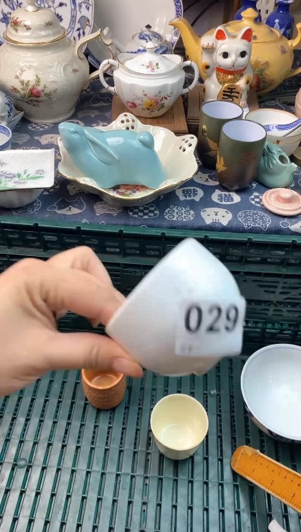 瓷片小**?[○･｀Д´･ ○][○･｀Д´･ ○]