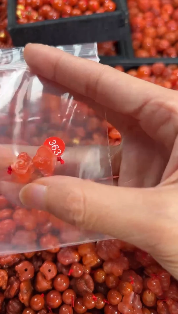 【闪购商品】南红玛瑙颈饰未镶嵌1