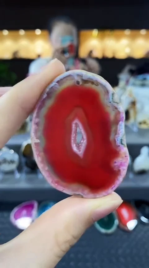 未镶嵌颈饰玛瑙/玉髓虎**威玛瑙