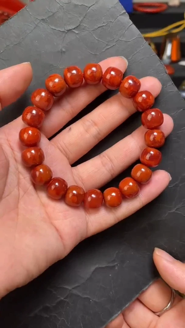 未镶嵌100南红玛瑙手串