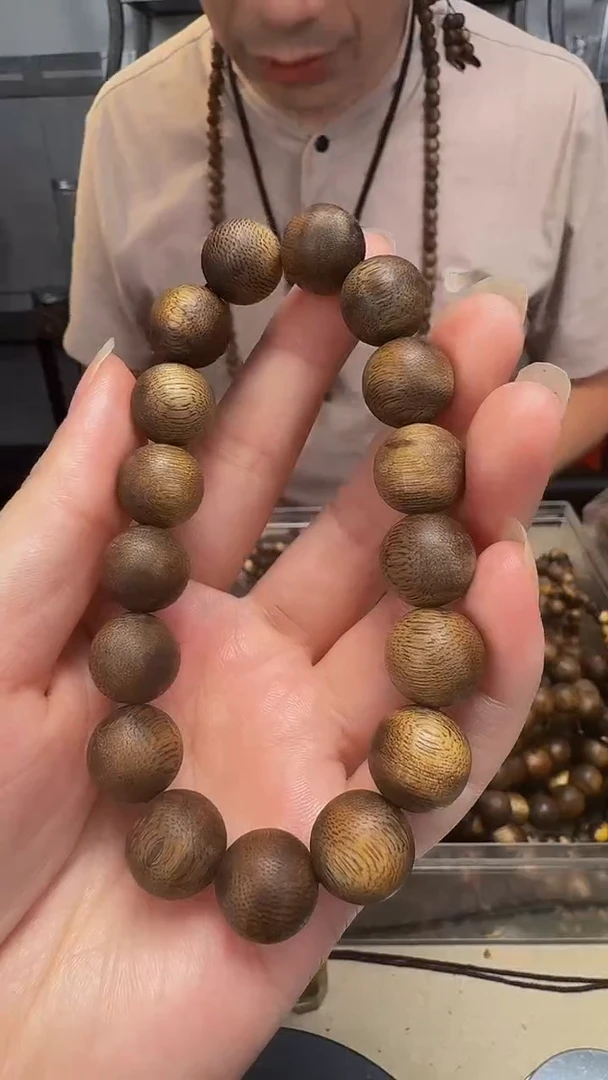 手串沉香海南绿奇楠淳化1年老料1.3的13克