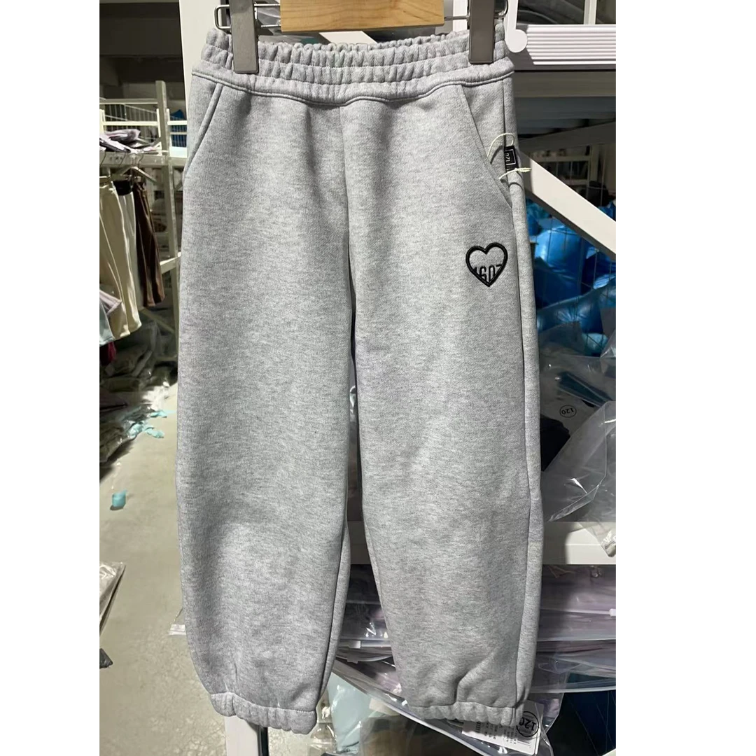 590-爱心刺绣卫裤--冬款厚款冬季童装卡通休闲风