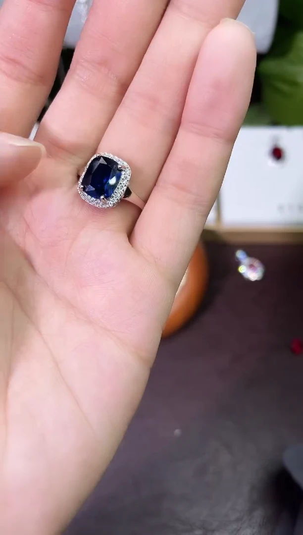 合金合成钻石蓝宝戒指