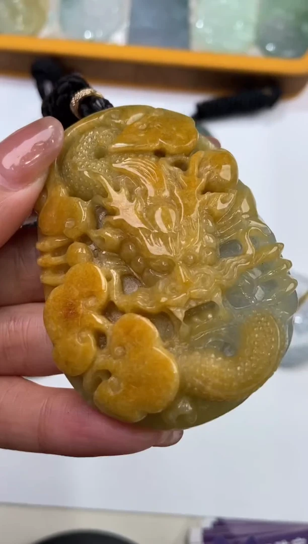 【闪购商品】翡翠颈饰未镶嵌2207127