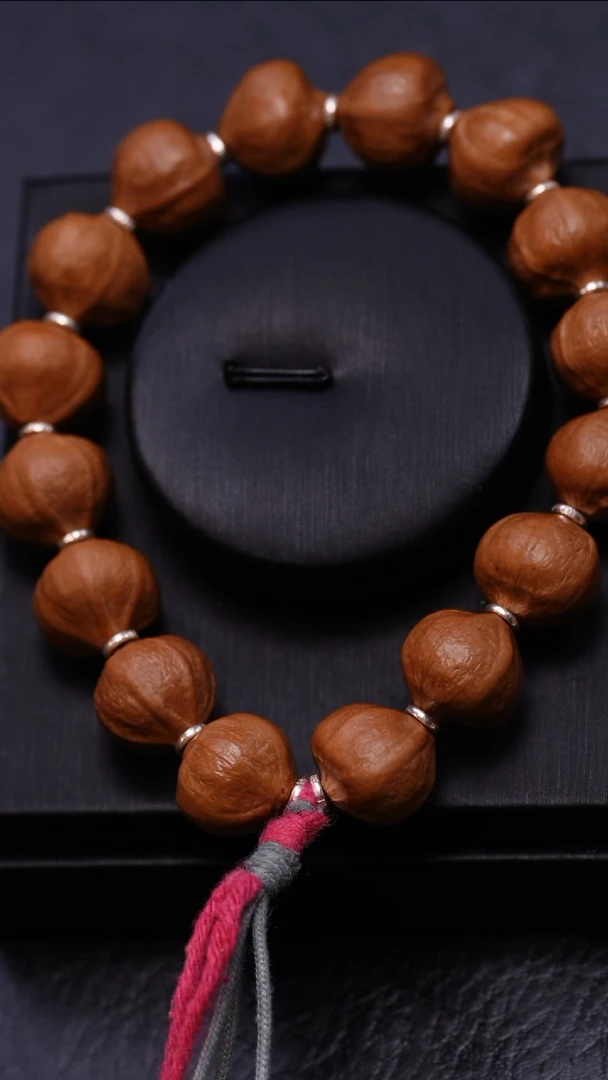 橄榄核吊坠橄榄核