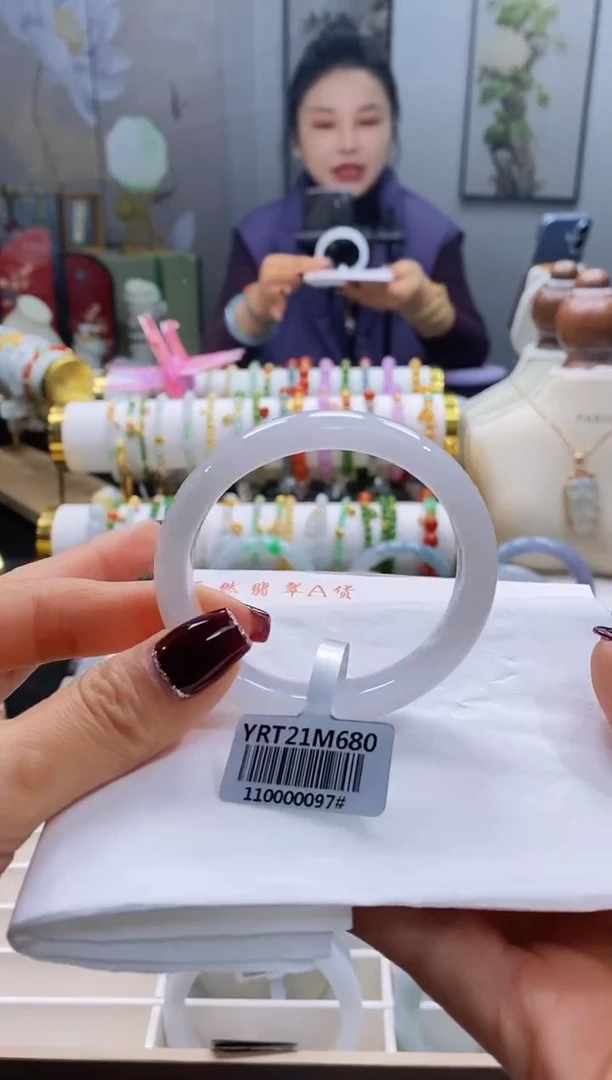 未镶嵌手镯（贵妃镯）翡翠殇*8号53.6/5152正/48.5/11.7*7.1