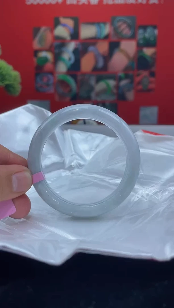 翡翠手镯未镶嵌手镯8