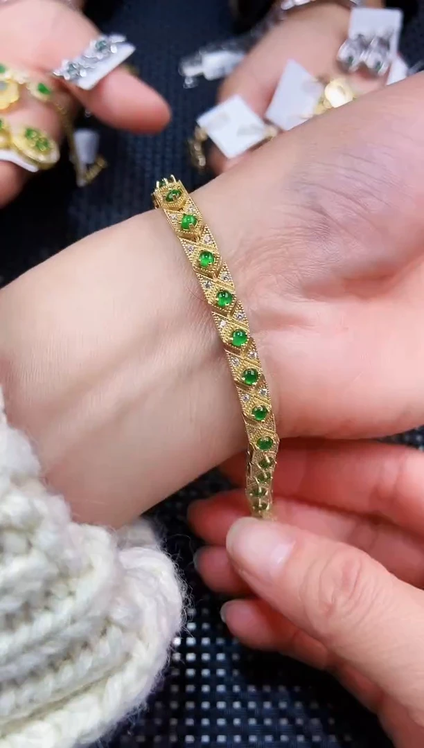 【闪购商品】翡翠手链未镶嵌111111111