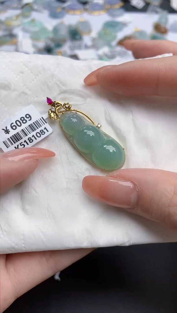 【闪购商品】翡翠颈饰18K金镶嵌天然缅甸翡翠A货