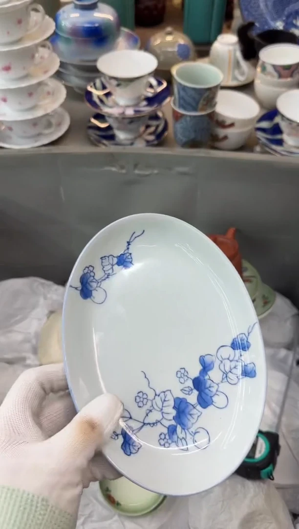 摆件何**迎瓷器瓷器瓷器瓷器
