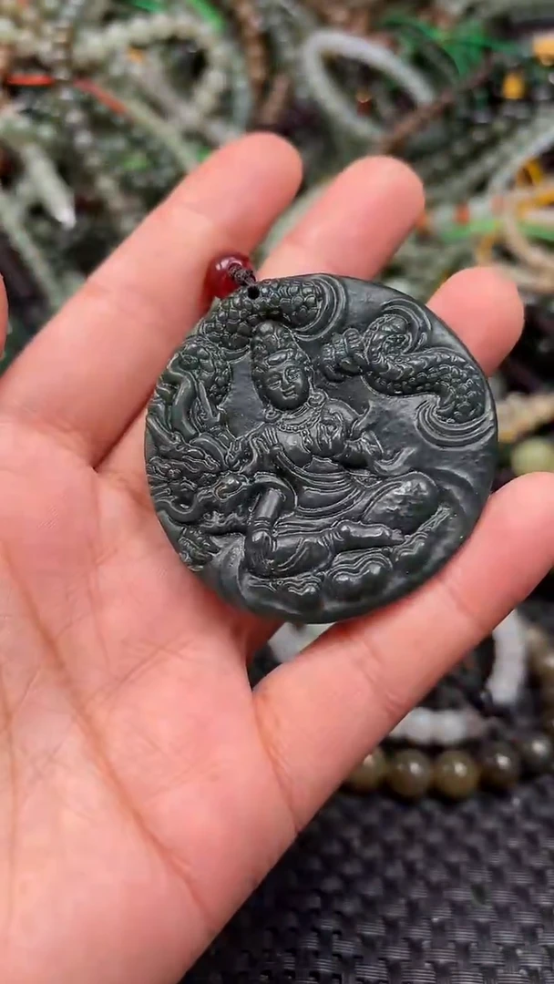 颈饰未镶嵌和田玉1