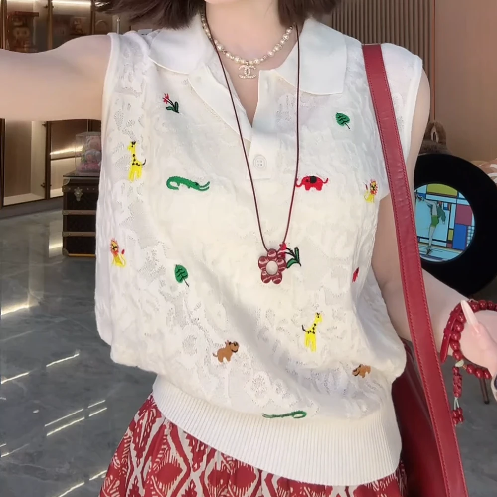 「波恩画报」翻领无袖针织衫女设计感刺绣上衣C5387