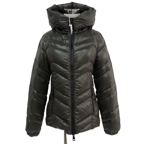 妃鱼/盟可睐/聚酰胺纤维/羽绒服/95新/Z109