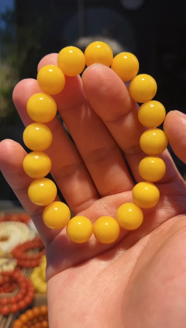 未镶嵌蜜蜡手链12+单圈