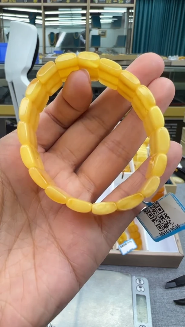 未镶嵌琥珀手链228秒拍号 假一罚三