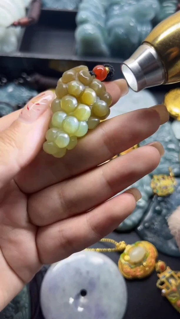 【闪购商品】和田玉（糖玉）颈饰未镶嵌11111