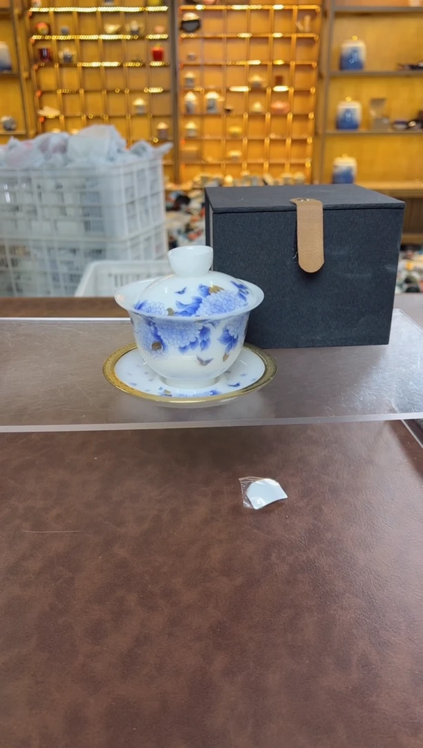 瓷片璞玉冰种牡丹悬停三才盖碗
