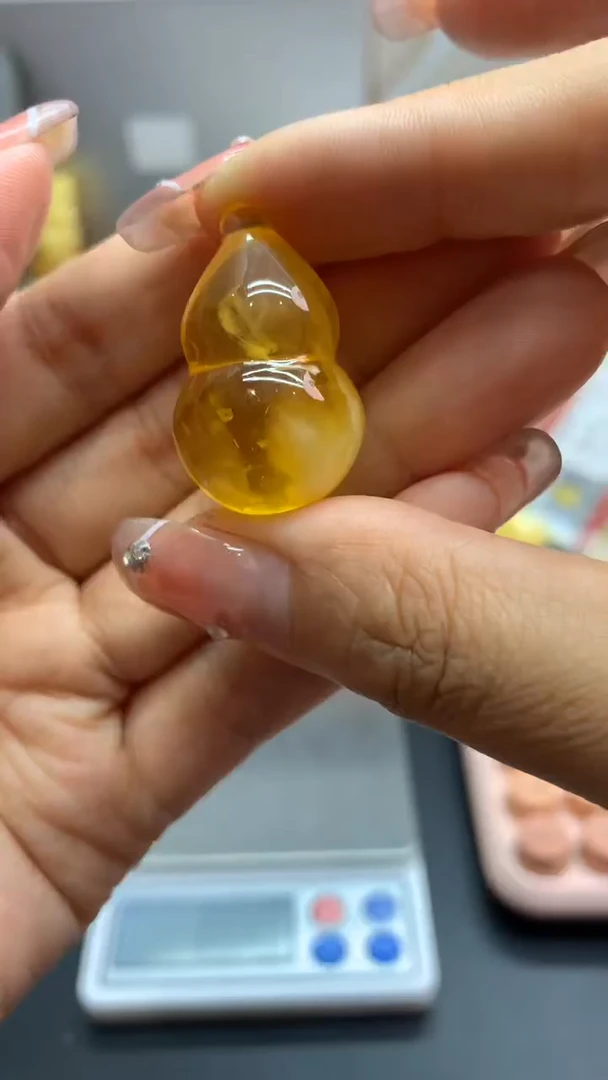 未镶嵌琥珀珠宝奇石1483