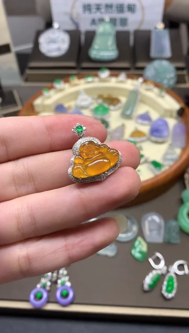 【闪购商品】翡翠吊坠(不含链)18K金镶嵌挂件