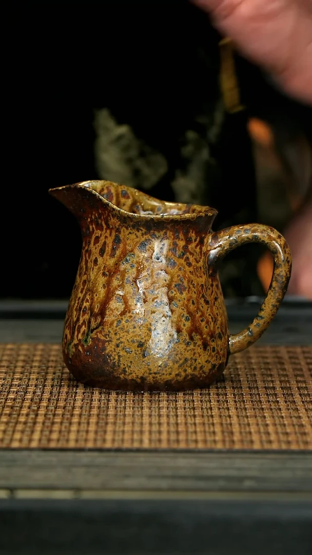 【闪购商品】紫砂茶壶GFY66公道 崖沉木柴烧