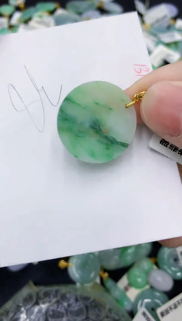颈饰未镶嵌翡翠1111111111111