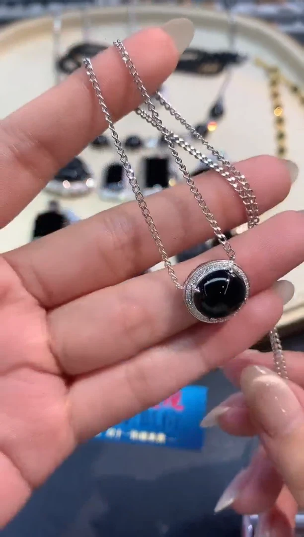 套链18K金镶嵌翡翠E251|7800