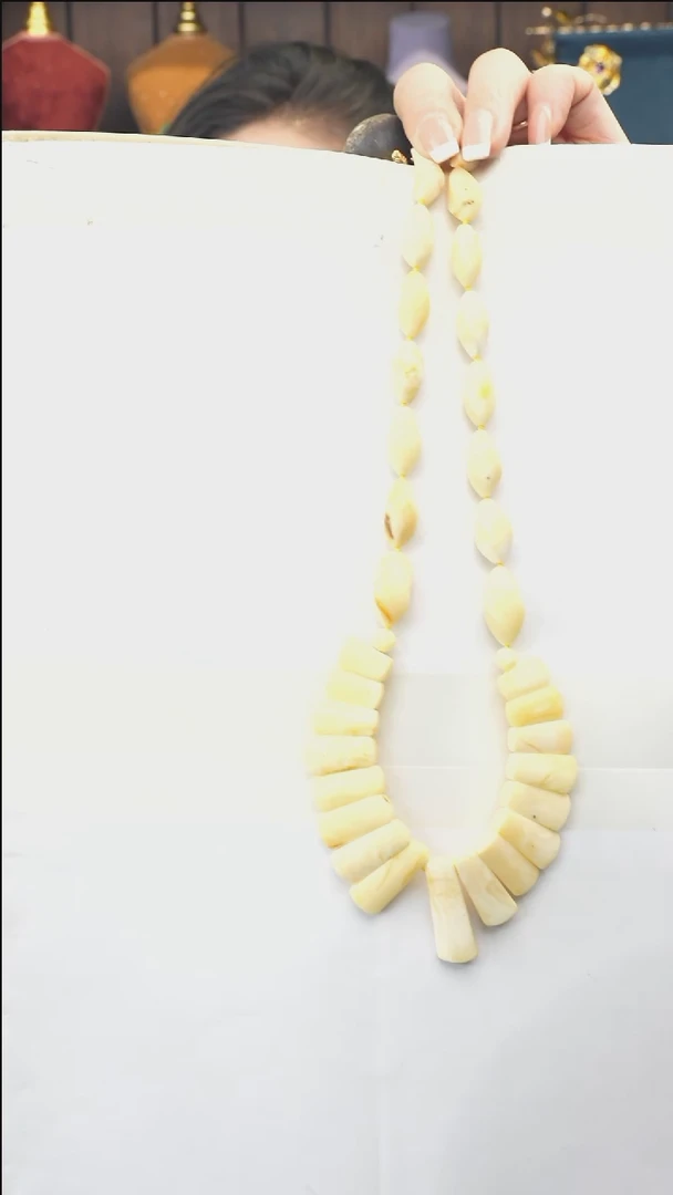 琥珀颈饰未镶嵌多人