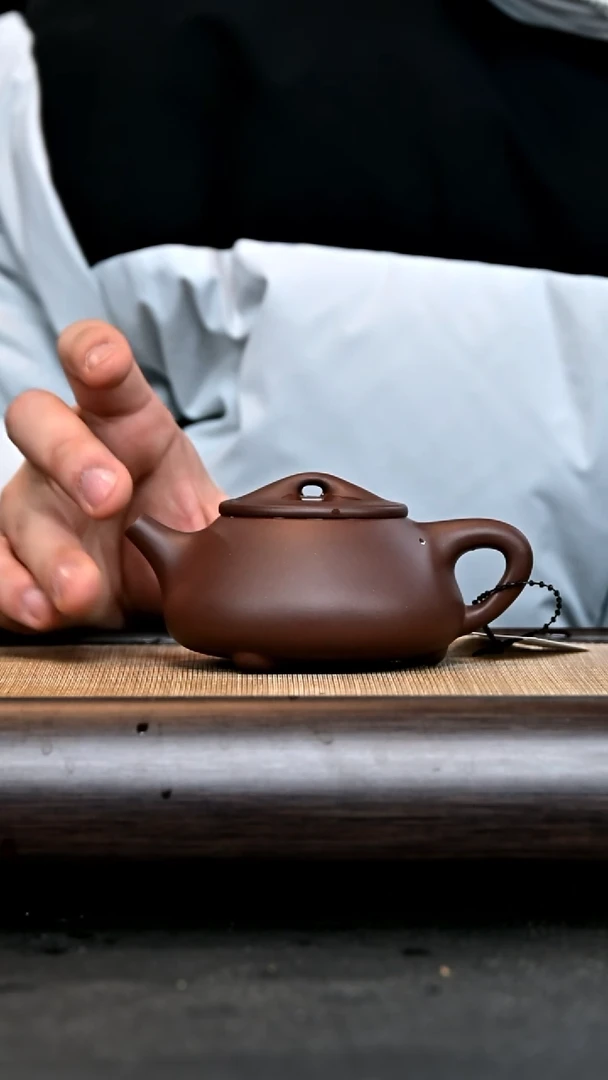 【闪购商品】紫砂茶壶GP16110 满瓢 底槽清