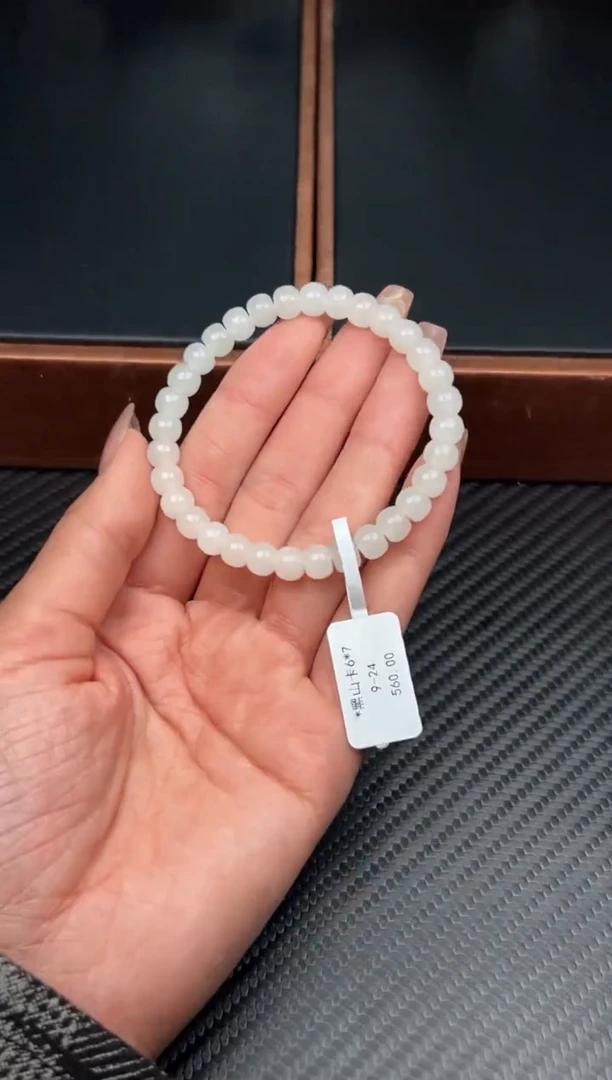 未镶嵌手串和田玉黑山微色差卡6*7s