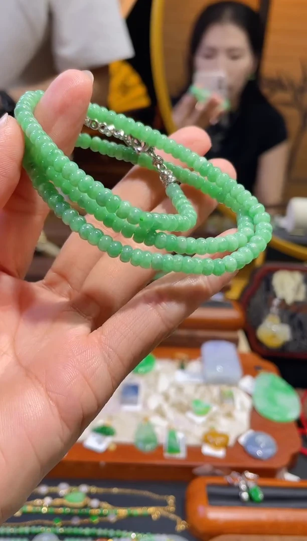 颈饰未镶嵌翡翠假一赔三