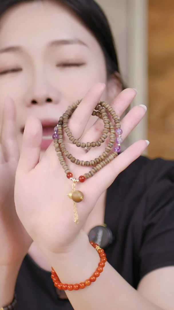 水晶手串未镶嵌（文莱奇楠0.5项链+葫芦吊坠）