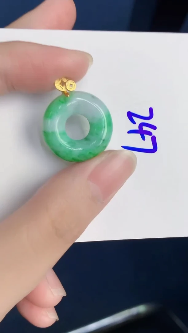 颈饰未镶嵌翡翠天然翡翠缅甸A货