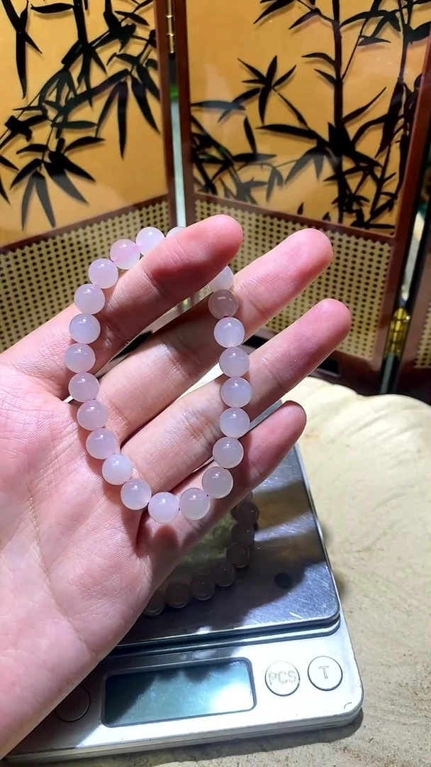 未镶嵌手串和田玉藕粉