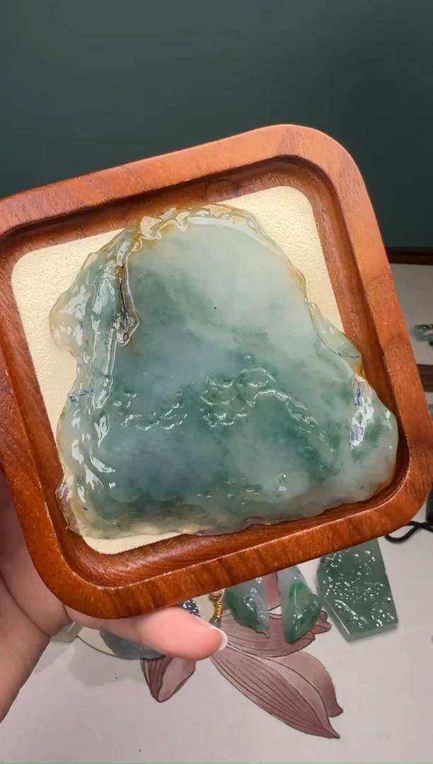 定制翡翠未镶嵌冰飘花料