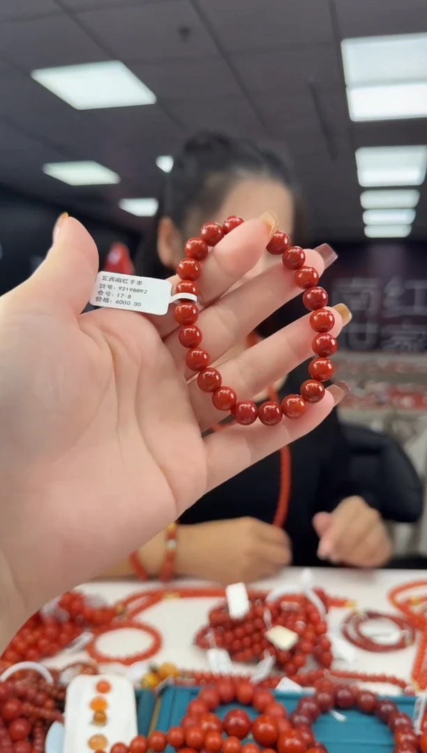 未镶嵌珠串南红玛瑙多样发其一/8/20245600800