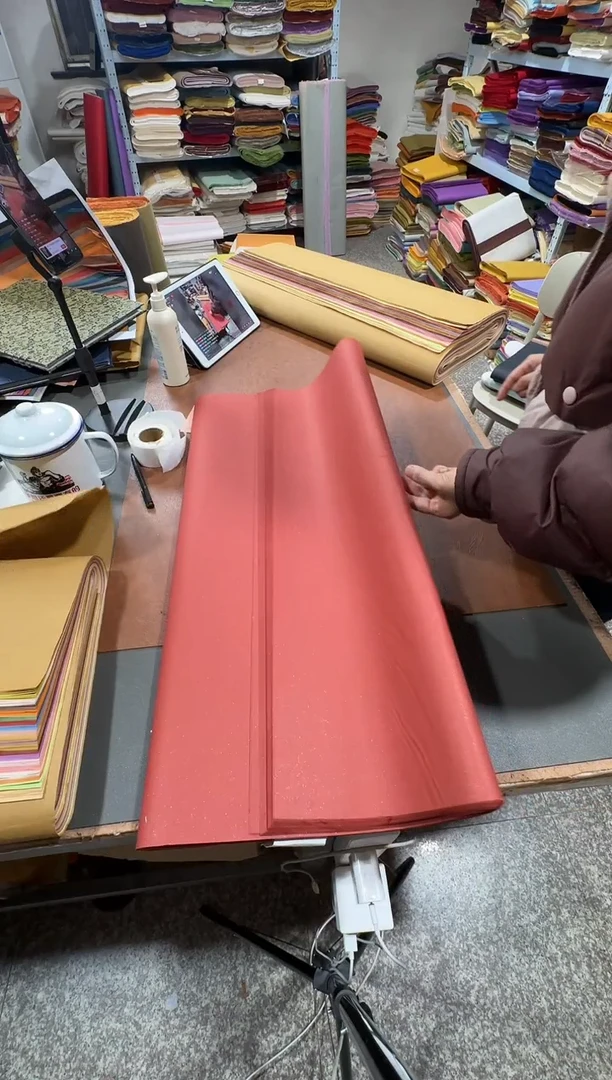 四尺 酒红色半熟宣纸真金50张