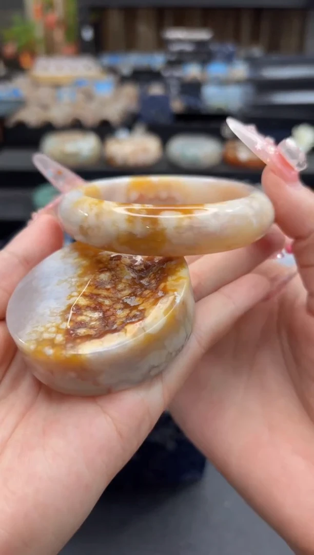 未镶嵌手镯石英质玉391(58圈赠送镯心)