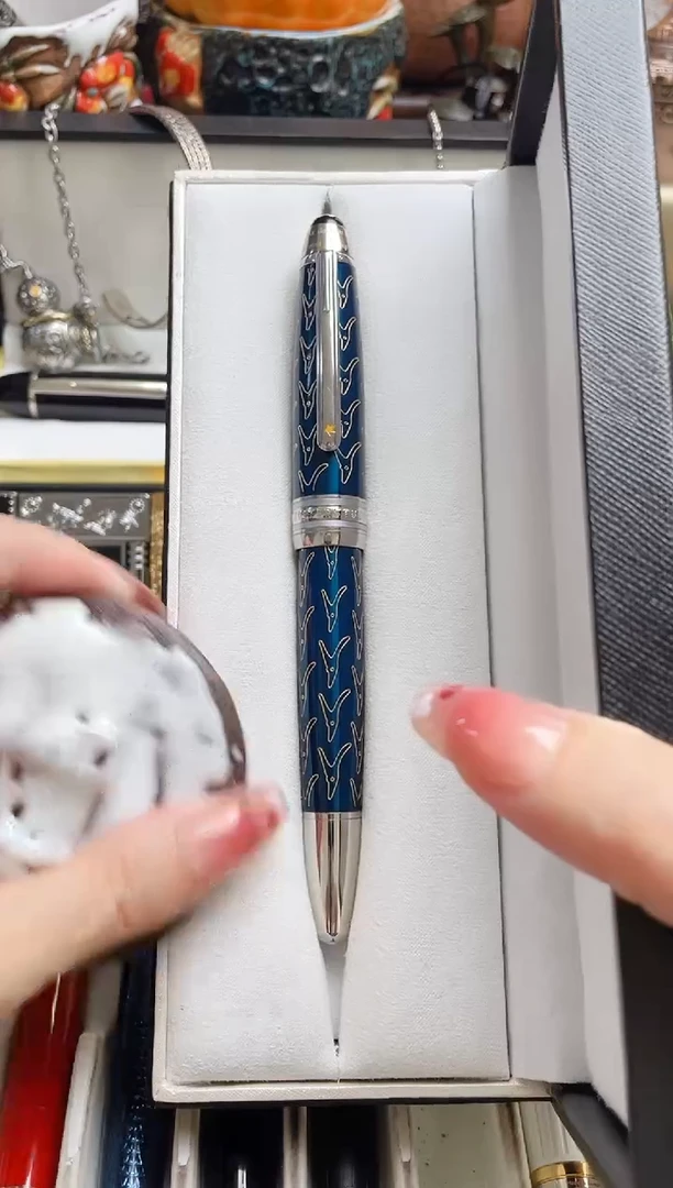 瓷片任*飞iiiviiii666