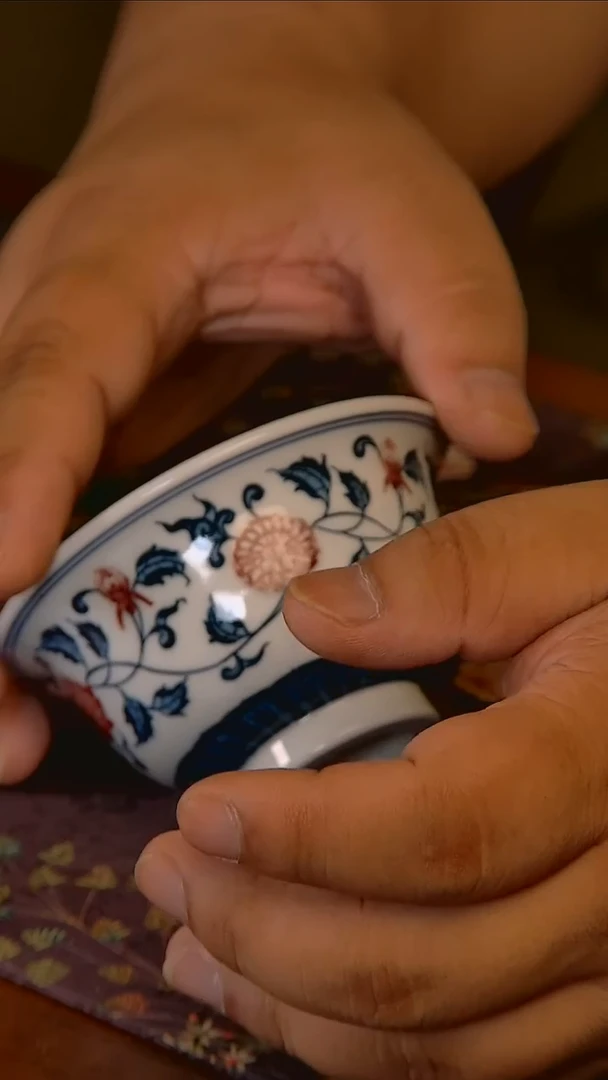 杯手工手绘杯杯很美丽