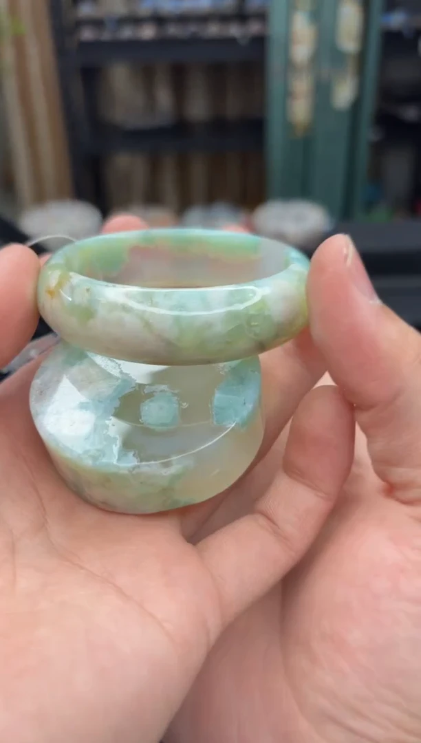 【闪购商品】石英质玉手镯未镶嵌738（55圈赠送镯心）