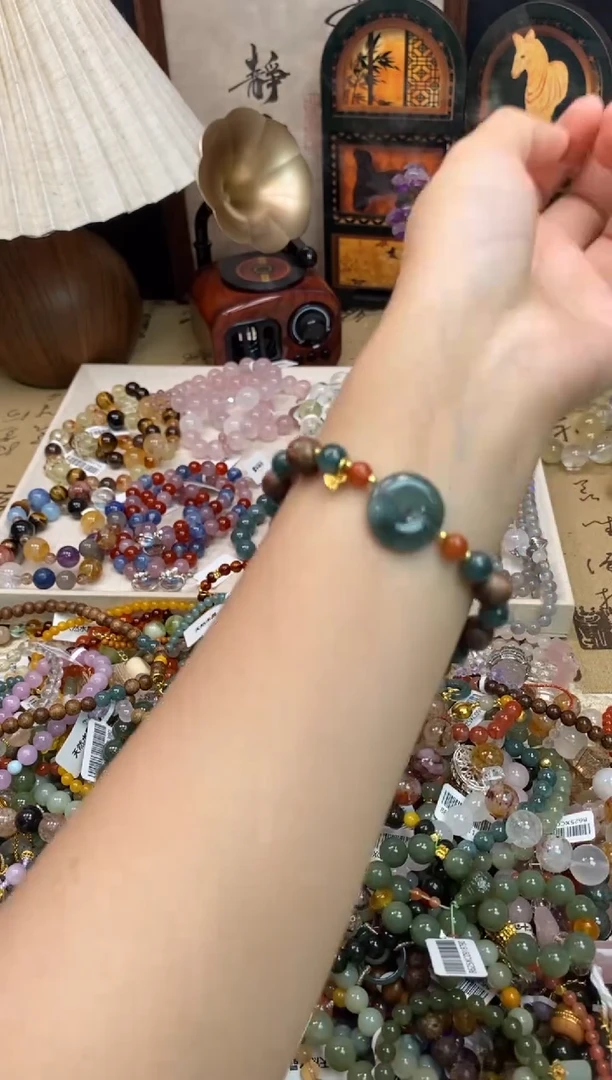 未镶嵌翡翠手饰294