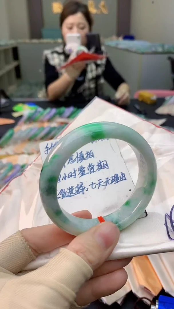 未镶嵌手镯翡翠0366448514