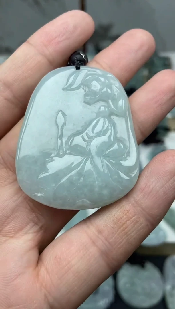 颈饰未镶嵌翡翠花开见佛
