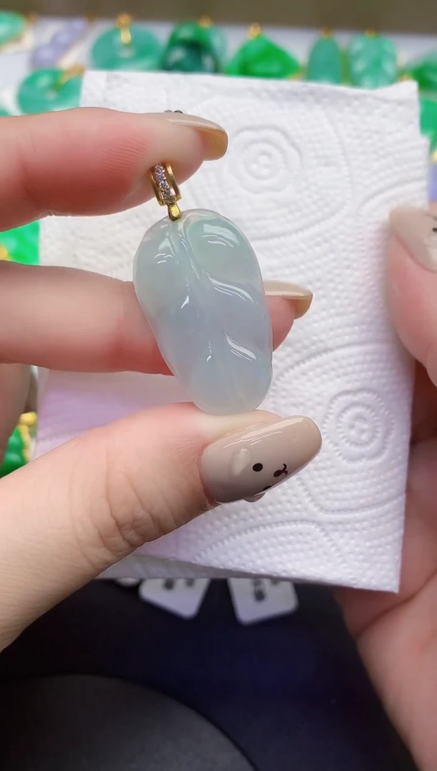 颈饰未镶嵌翡翠缅甸天然翡翠A货