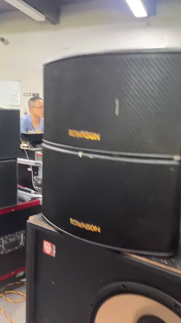 不包邮 10寸卡包音响  KTV音箱一对   运费到付