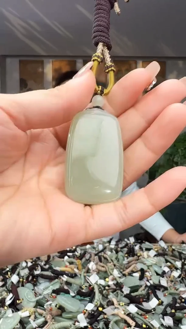 颈饰未镶嵌和田玉拍一发一多样性发货
