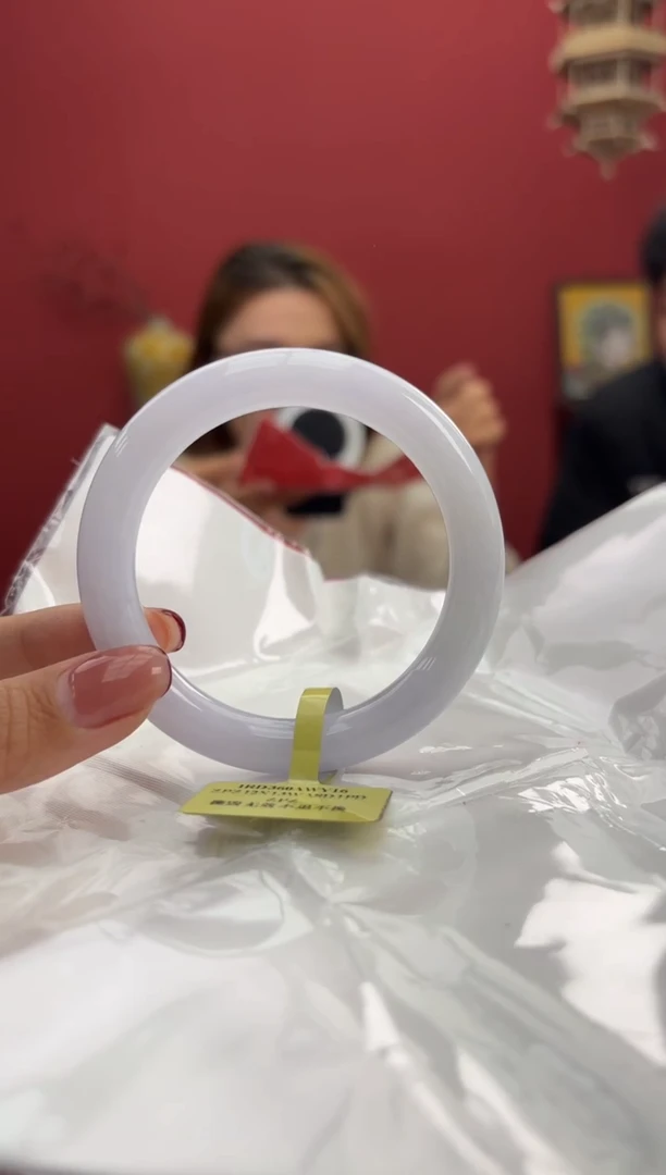 【闪购商品】翡翠手镯（圆镯）未镶嵌1手镯