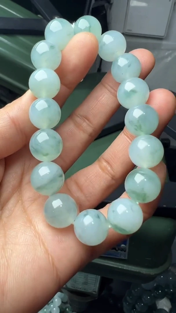 未镶嵌手串翡翠ઈ****࿐缅甸翡翠A货卡12.7左右