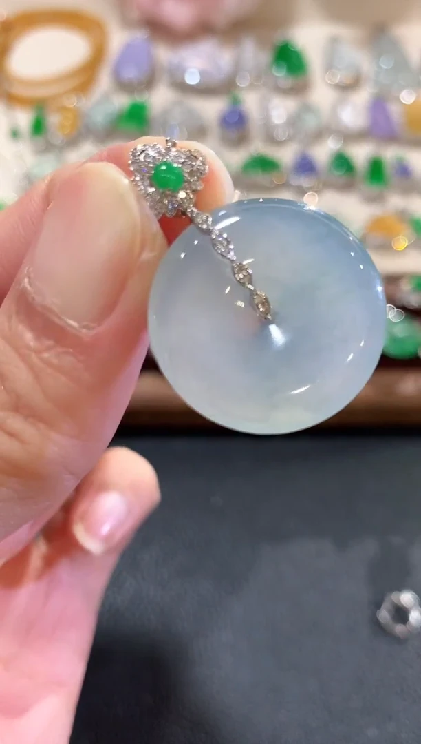 吊坠(不含链)18K金镶嵌翡翠z30