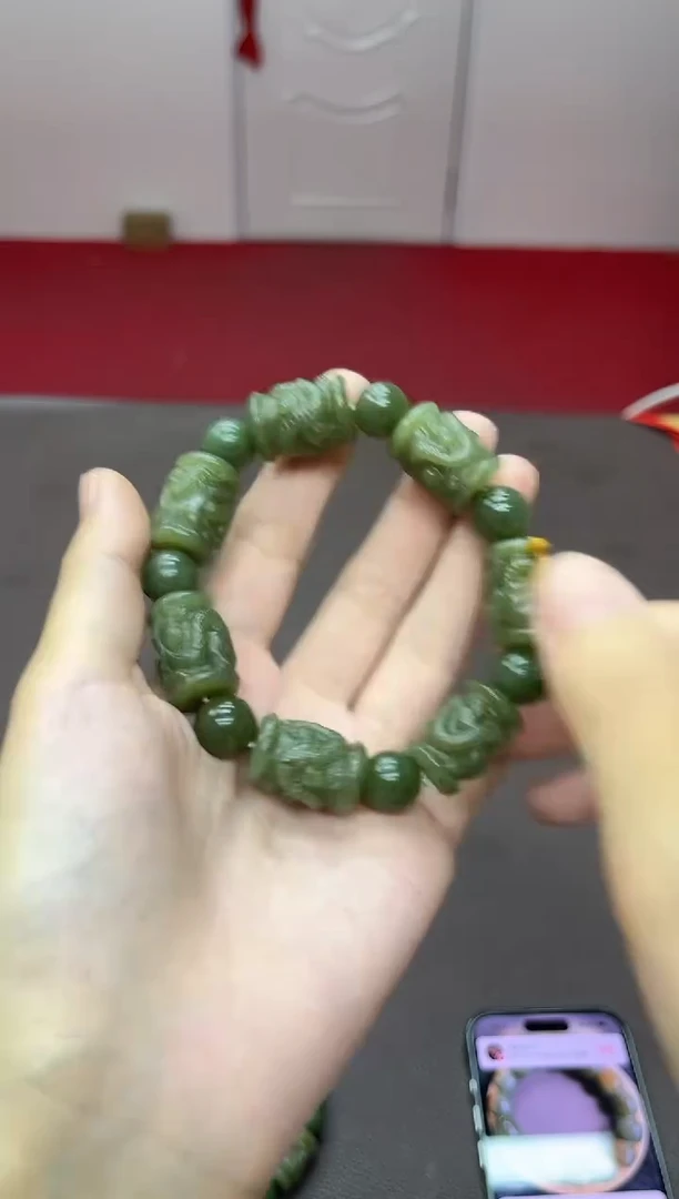 未镶嵌手链岫岩河磨玉（透闪石质玉）手串